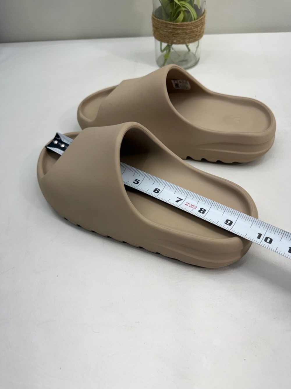 Yeezy slides - Picture 5 of 8